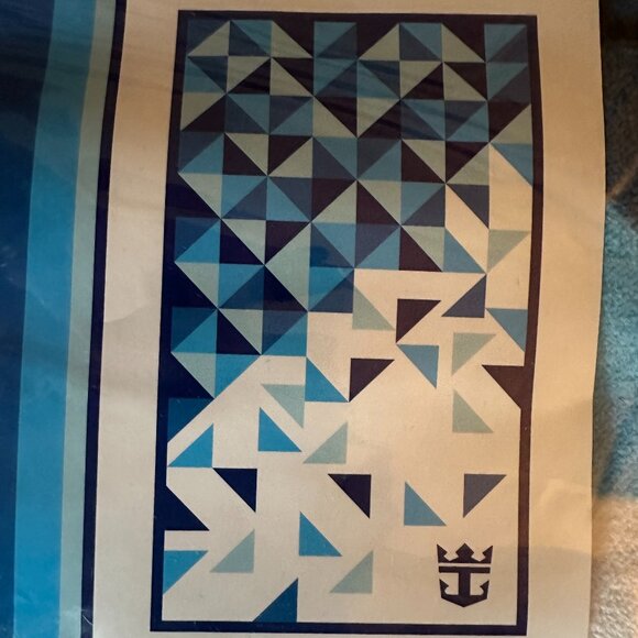 Beautiful and extra large Royal Caribbean Beach Towel - Picture 3 of 6